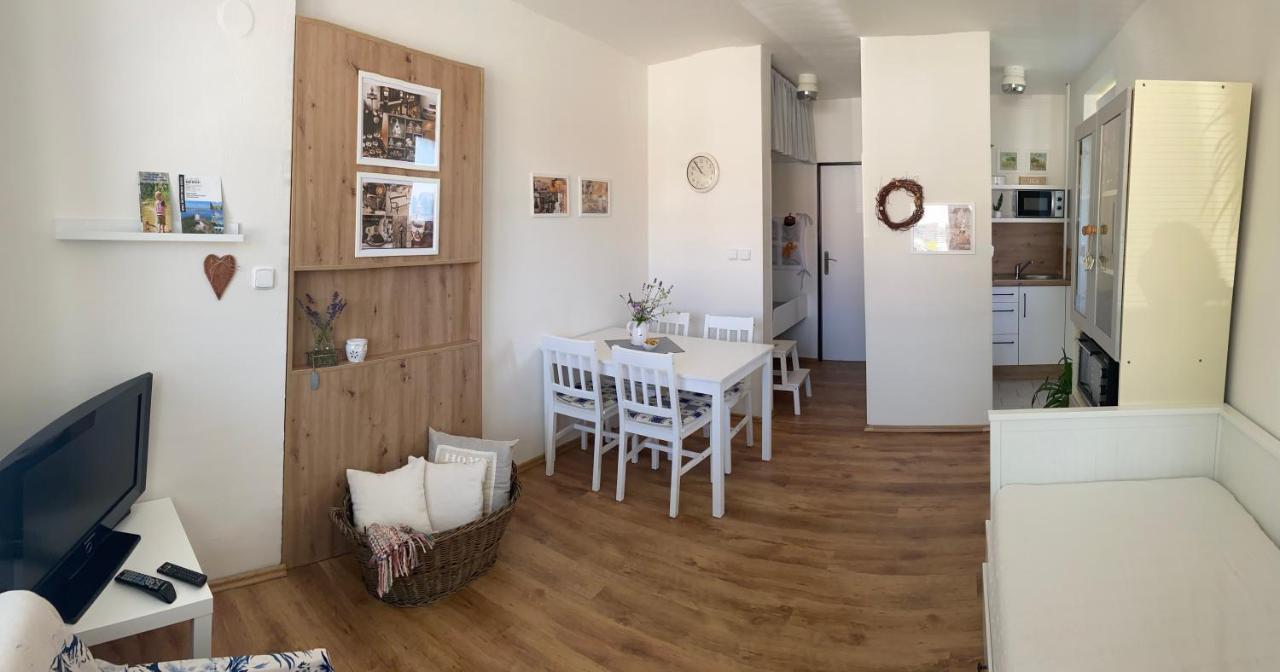 Apartman V Brezi Exterior photo